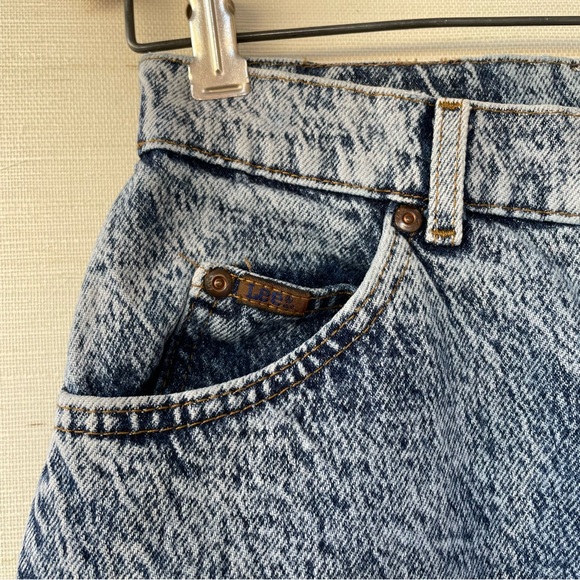 Lee | Vintage 80s 90s Curvy Petite High-Waist Acid-Washed Tapered Mom Jeans - Picture 8 of 12